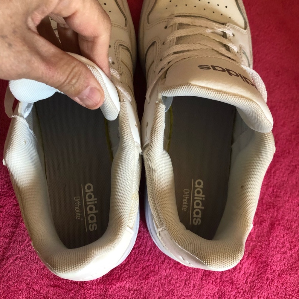 Adidas - Picture 3 of 7
